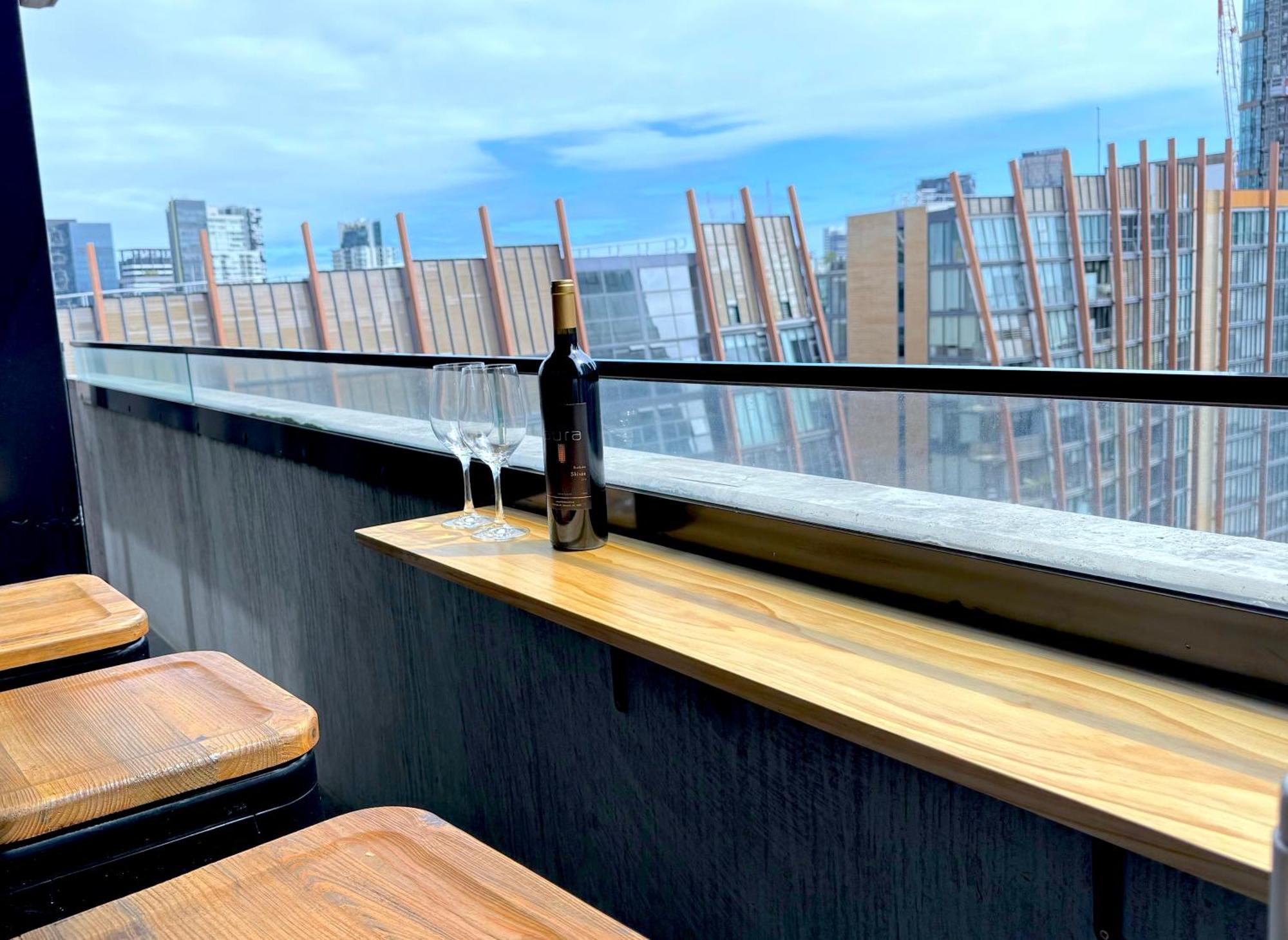 Aura On Flinders Serviced Apartments Melbourne City Exterior foto