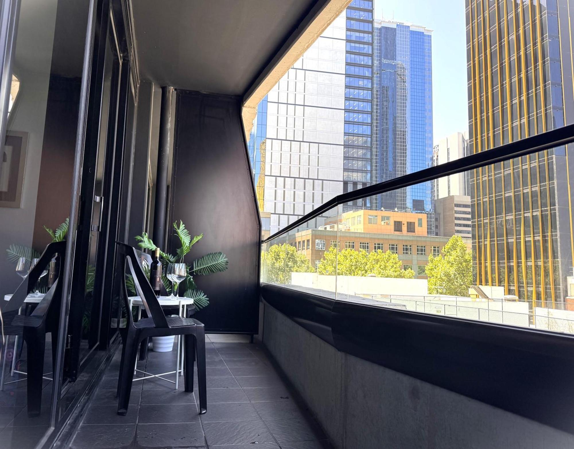 Aura On Flinders Serviced Apartments Melbourne City Exterior foto