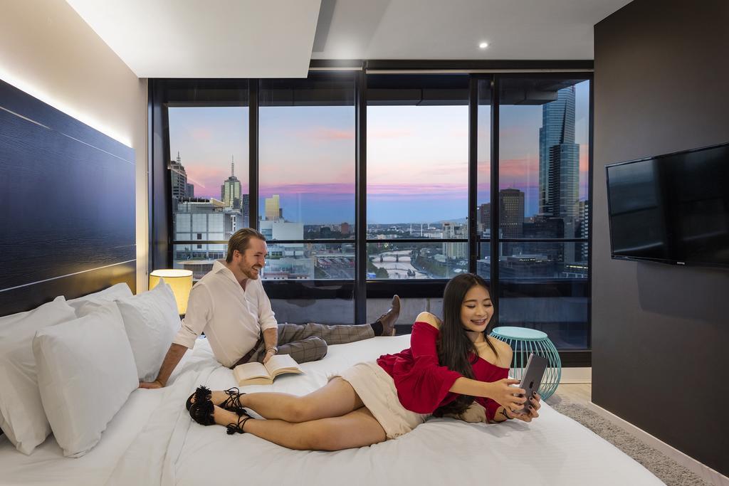 Aura On Flinders Serviced Apartments Melbourne City Exterior foto